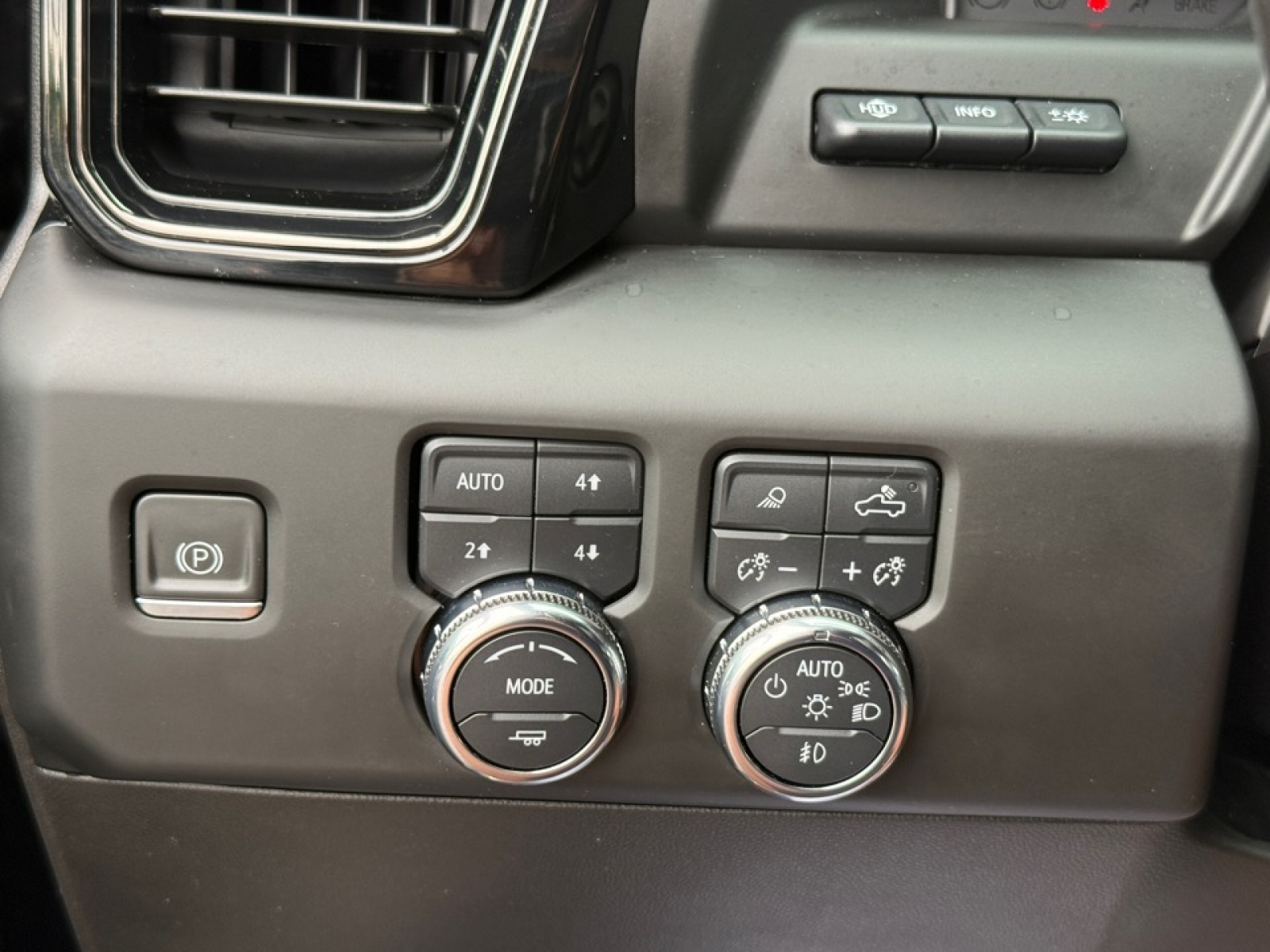 2022 GMC Sierra 1500 AT4, 39808, Photo