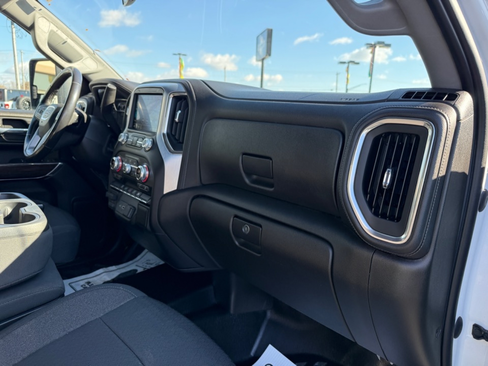 2022 GMC Sierra 2500HD 4WD Double Cab Standard Bed SLE, 38730, Photo