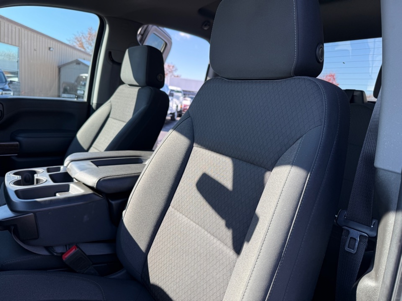 2022 GMC Sierra 2500HD 4WD Double Cab Standard Bed SLE, 38730, Photo