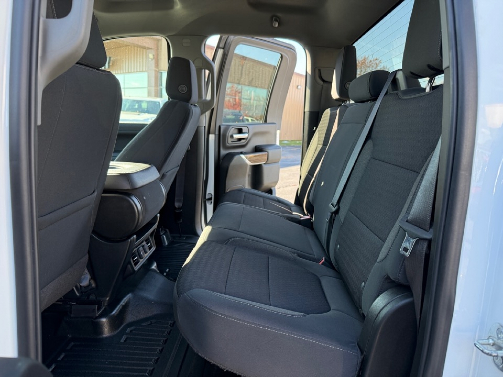 2022 GMC Sierra 2500HD 4WD Double Cab Standard Bed SLE, 38730, Photo