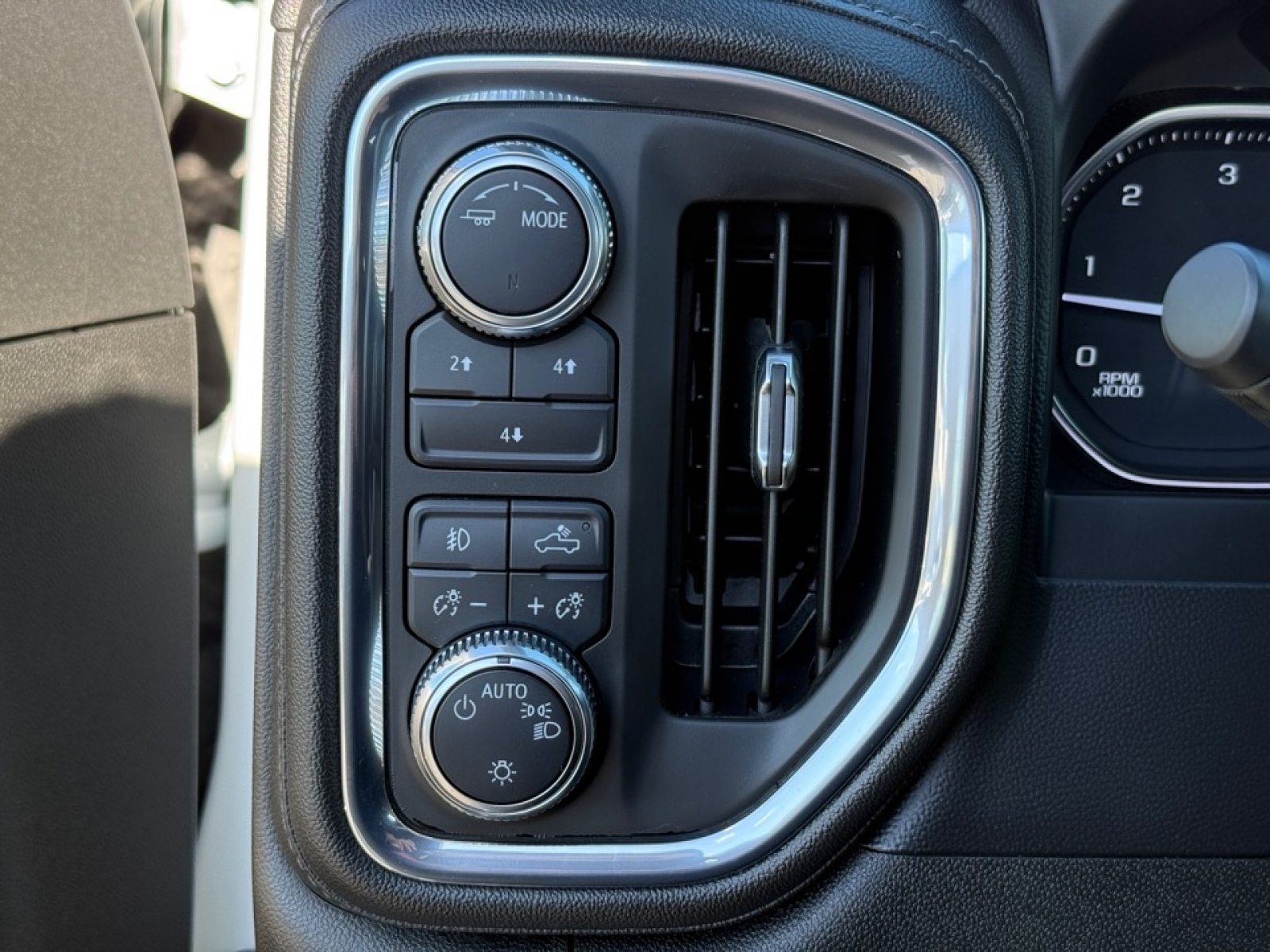 2022 GMC Sierra 2500HD 4WD Double Cab Standard Bed SLE, 38730, Photo