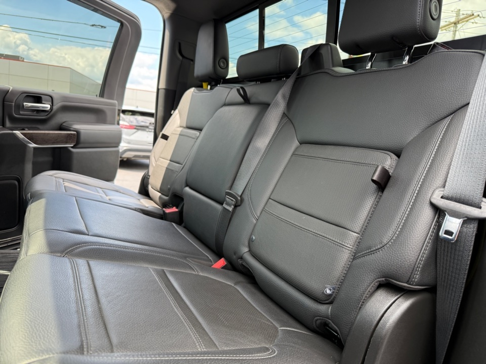 2022 GMC Sierra 2500HD 4WD Crew Cab Standard Bed Denali, 38868, Photo