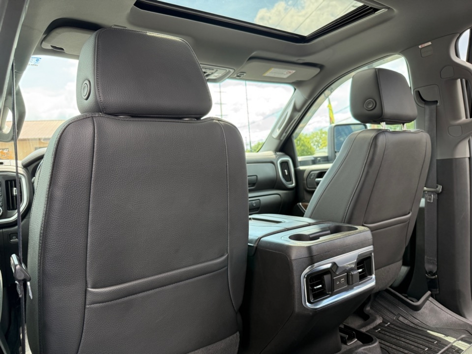 2022 GMC Sierra 2500HD 4WD Crew Cab Standard Bed Denali, 38868, Photo