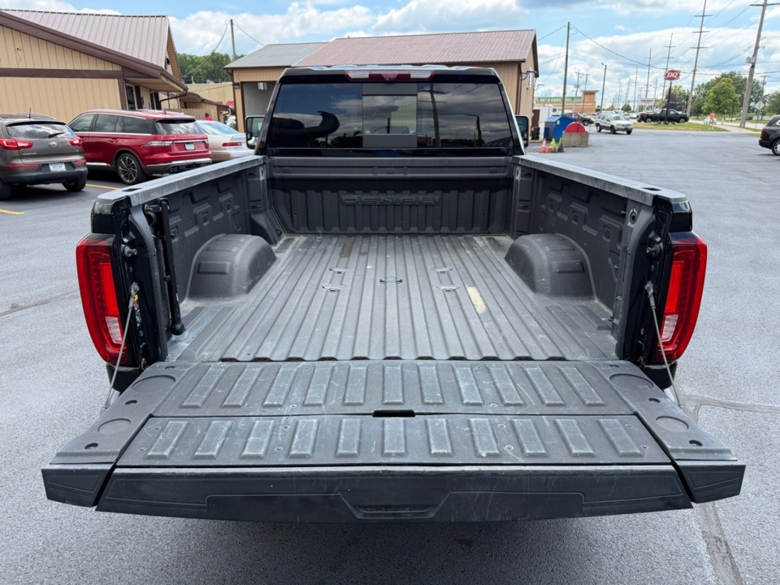 2022 GMC Sierra 2500HD 4WD Crew Cab Standard Bed Denali, 38868, Photo