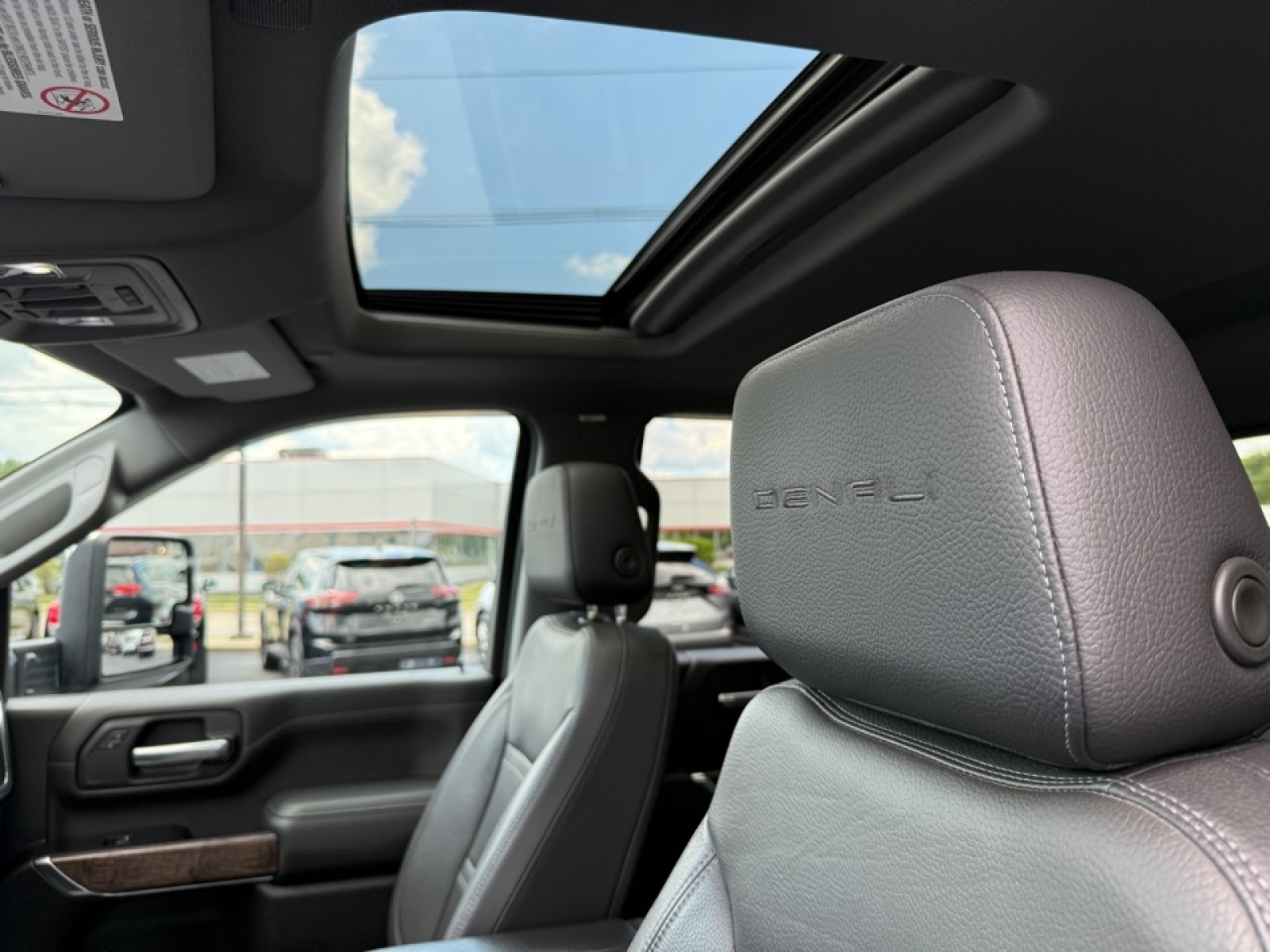 2022 GMC Sierra 2500HD 4WD Crew Cab Standard Bed Denali, 38868, Photo