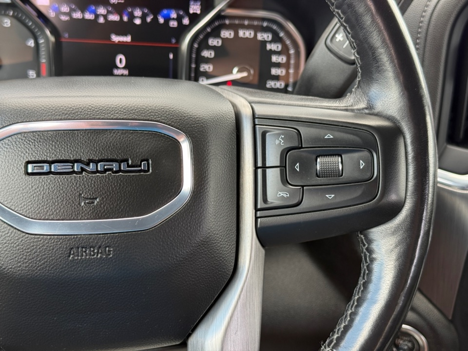 2022 GMC Sierra 2500HD 4WD Crew Cab Standard Bed Denali, 38868, Photo