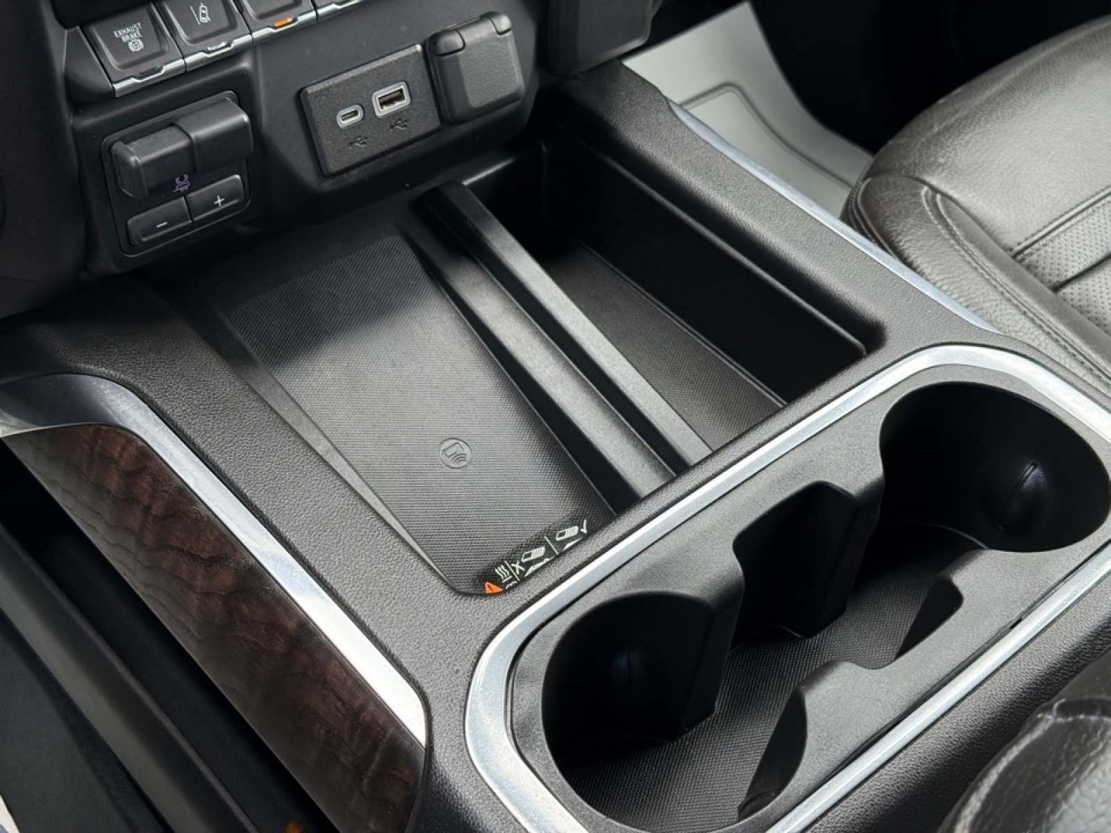 2022 GMC Sierra 2500HD 4WD Crew Cab Standard Bed Denali, 38868, Photo