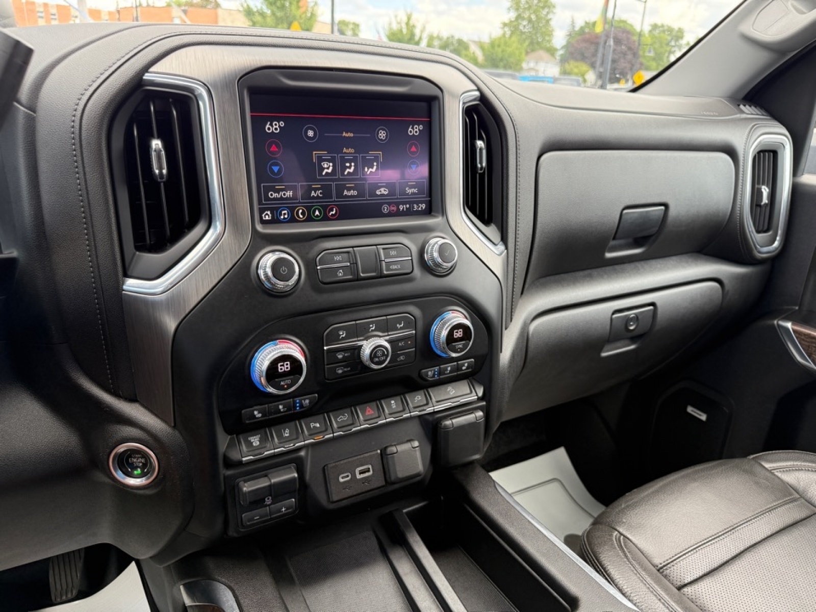 2022 GMC Sierra 2500HD 4WD Crew Cab Standard Bed Denali, 38868, Photo