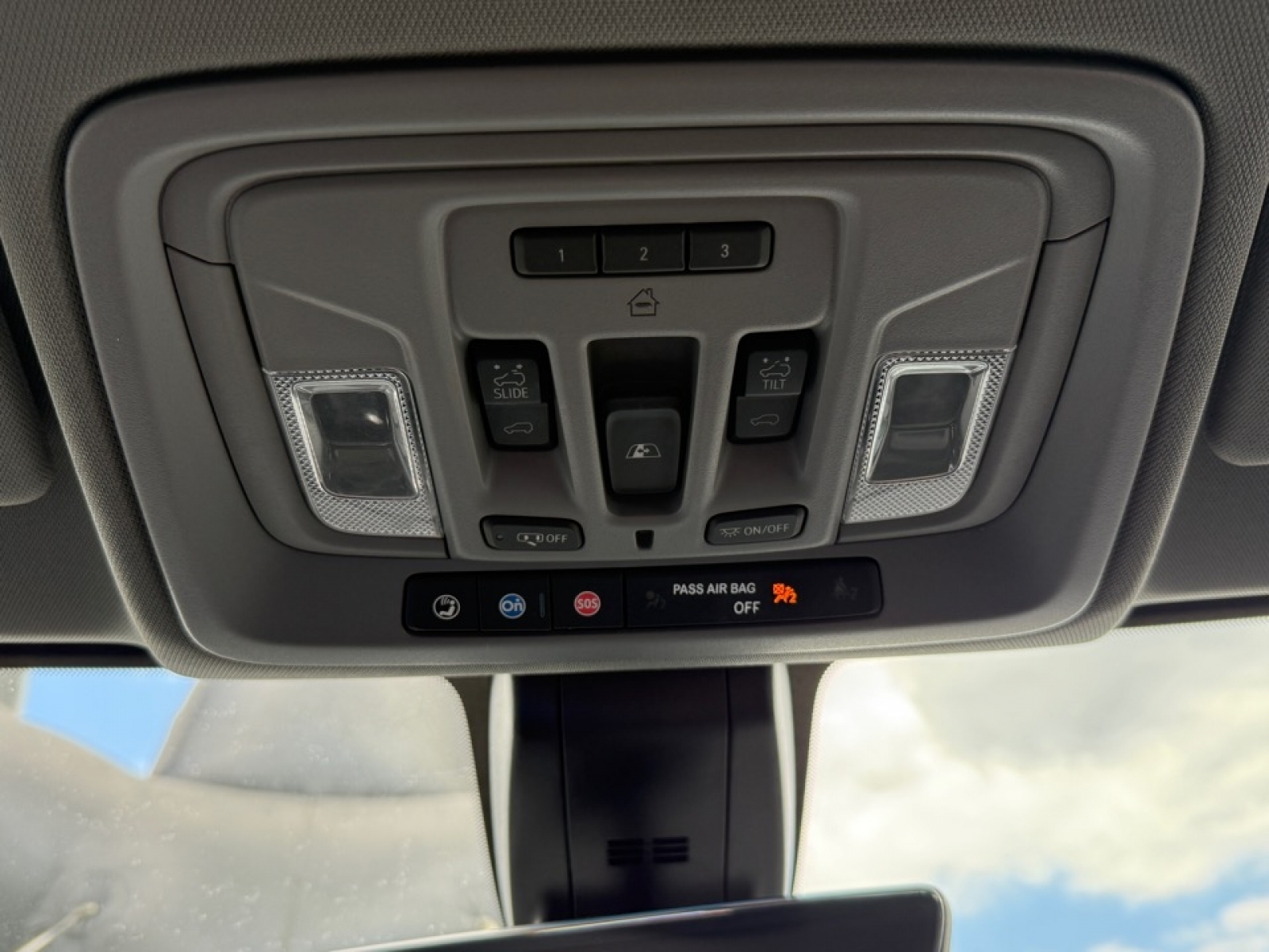 2022 GMC Sierra 2500HD 4WD Crew Cab Standard Bed Denali, 38868, Photo