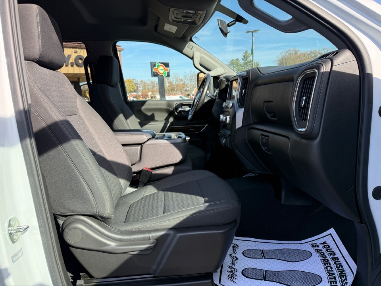 2022 GMC Sierra 2500HD 4WD Double Cab Standard Bed SLE, 39171, Photo