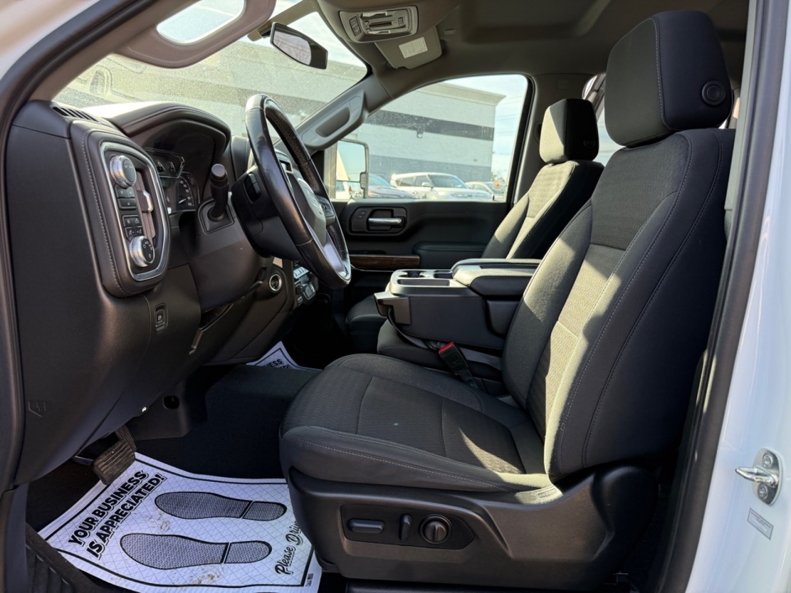 2022 GMC Sierra 2500HD 4WD Double Cab Standard Bed SLE, 39171, Photo