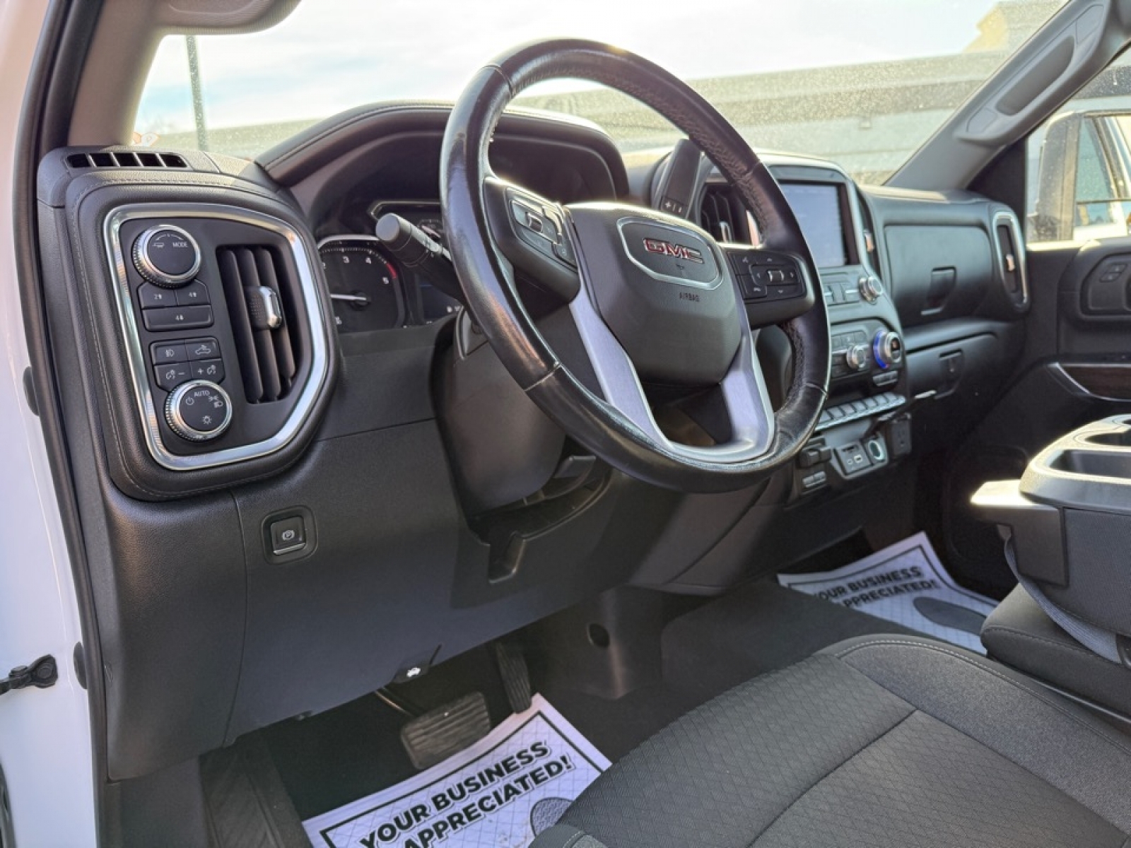 2022 GMC Sierra 2500HD 4WD Double Cab Standard Bed SLE, 39171, Photo