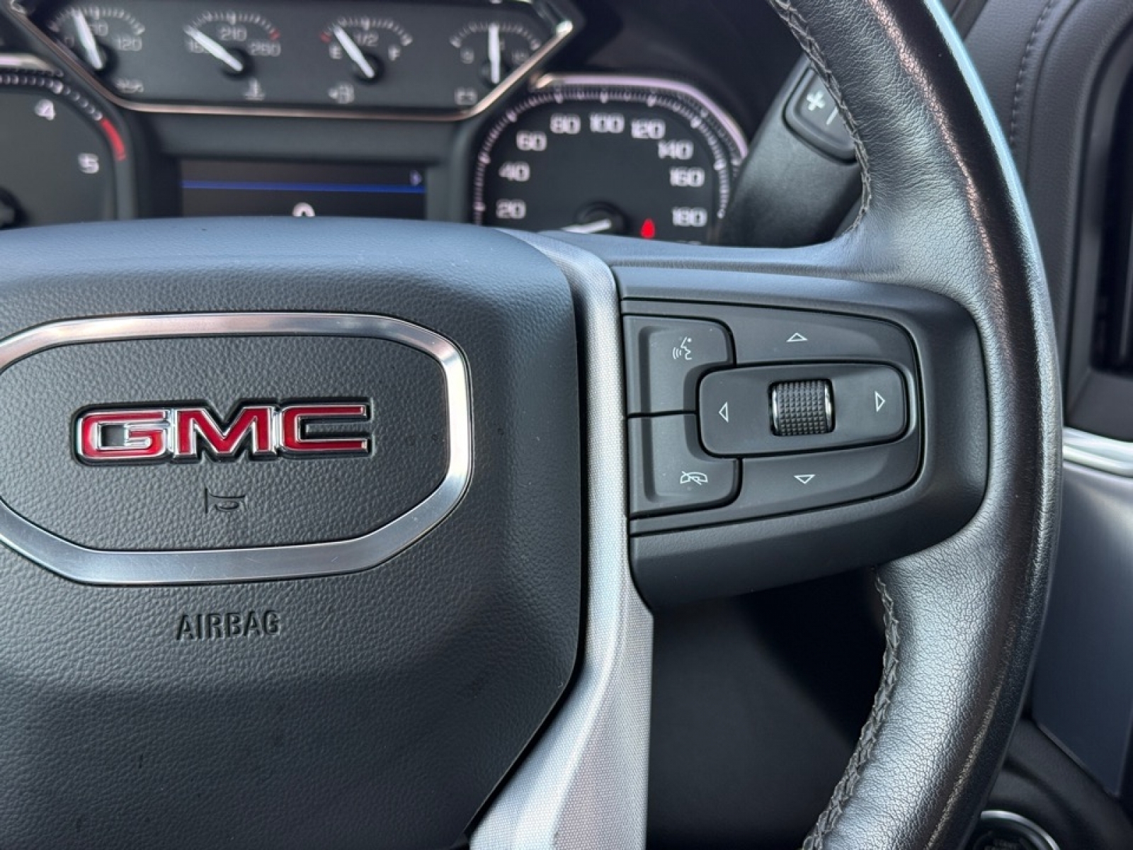 2022 GMC Sierra 2500HD 4WD Double Cab Standard Bed SLE, 39171, Photo