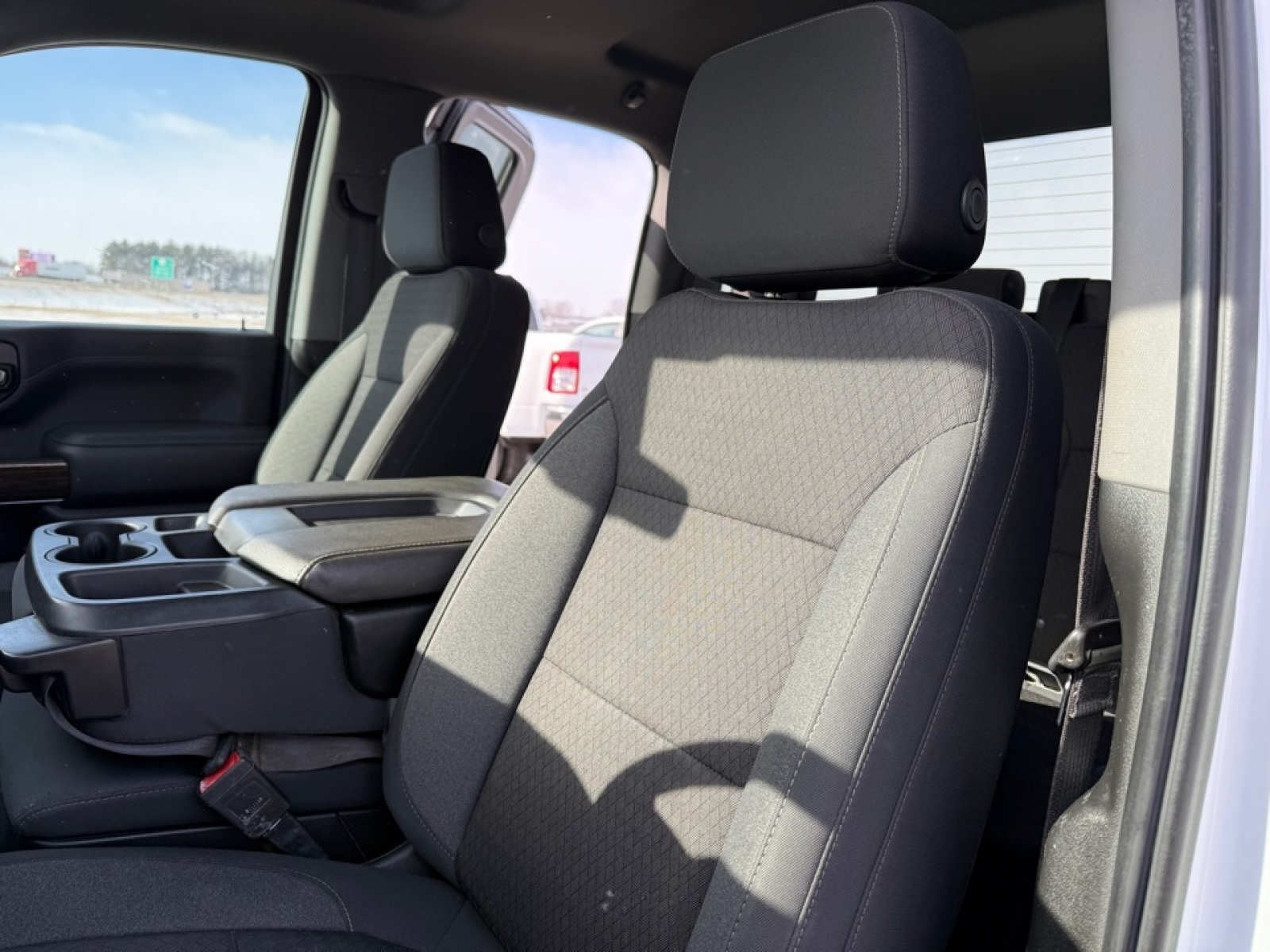 2022 GMC Sierra 2500HD SLE, 39377, Photo