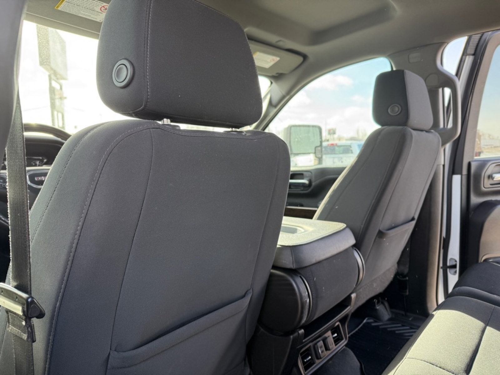 2022 GMC Sierra 2500HD SLE, 39377, Photo