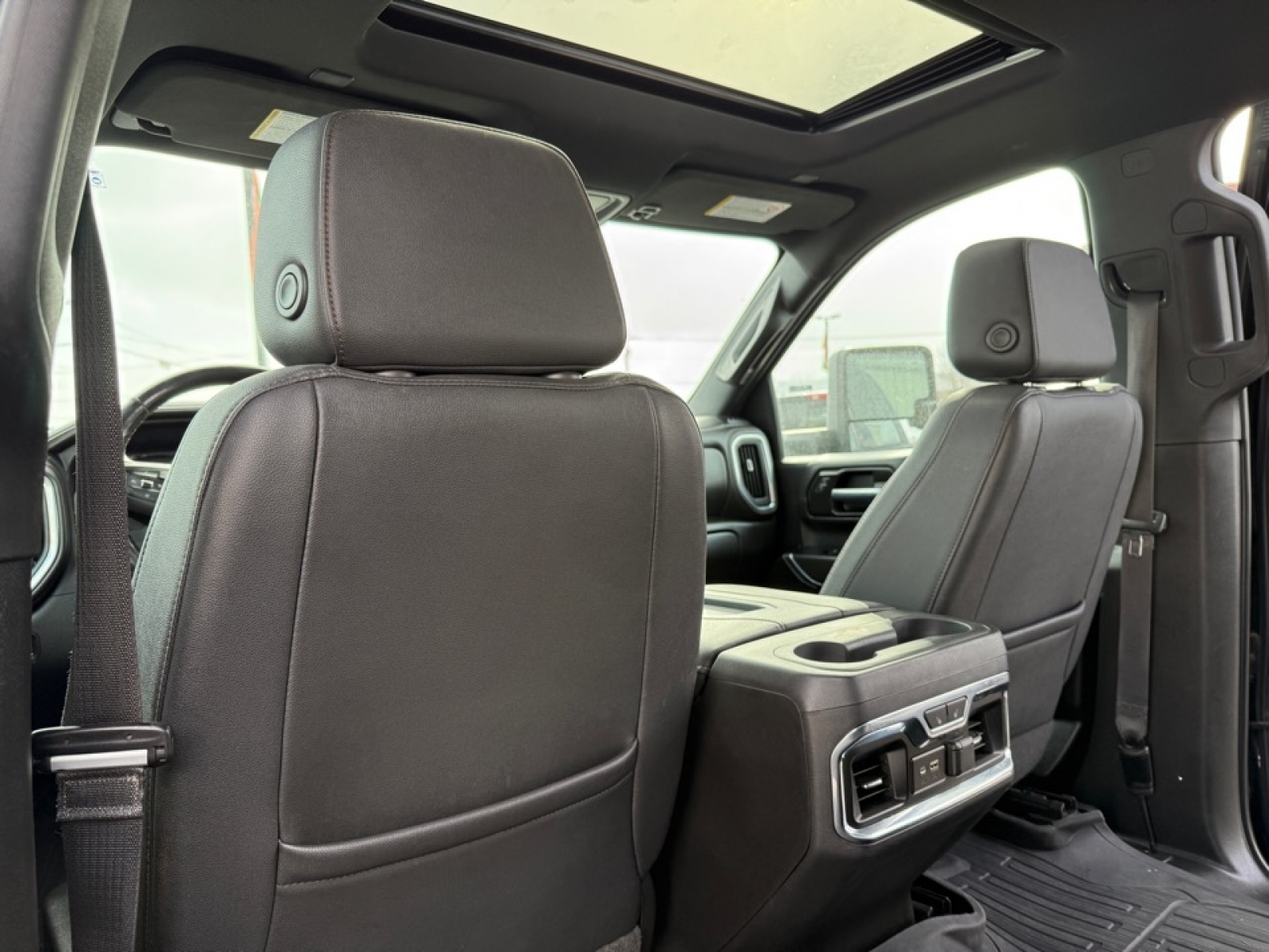 2022 GMC Sierra 2500HD AT4, 39477, Photo