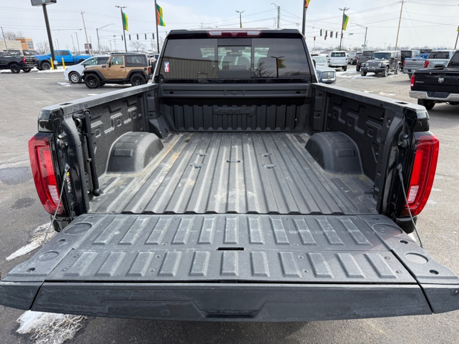 2022 GMC Sierra 2500HD AT4, 39477, Photo