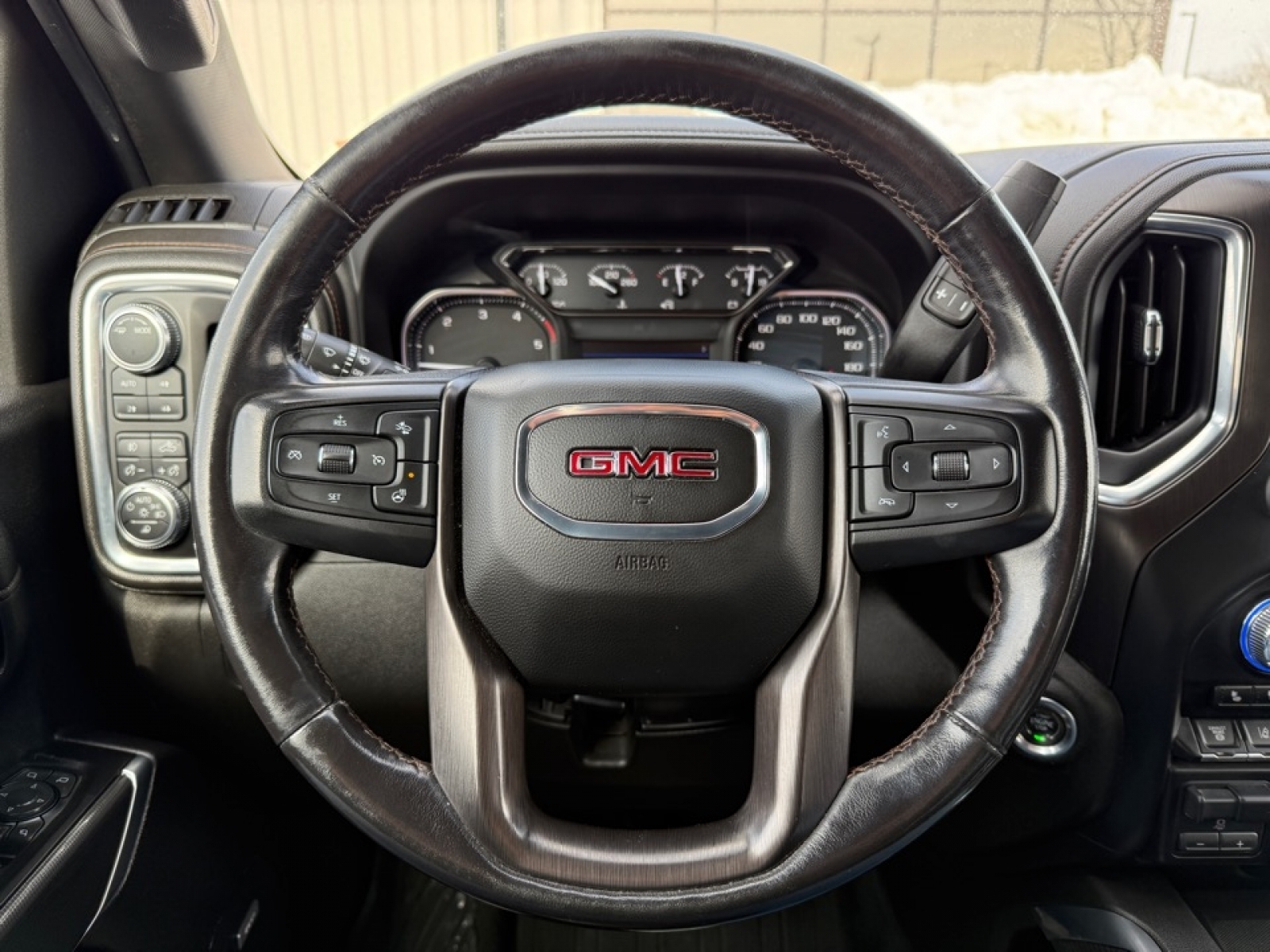 2022 GMC Sierra 2500HD AT4, 39477, Photo