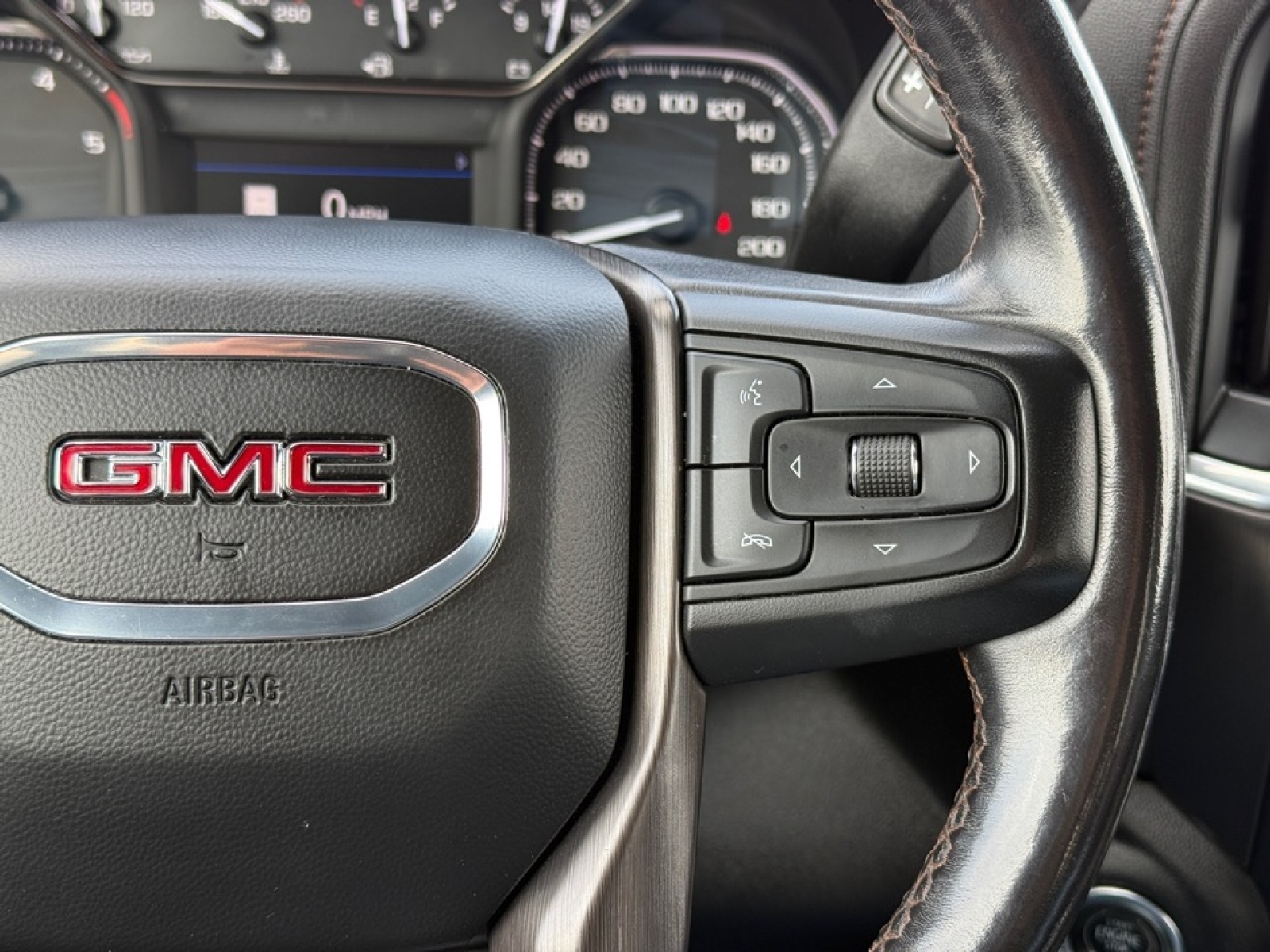 2022 GMC Sierra 2500HD AT4, 39477, Photo