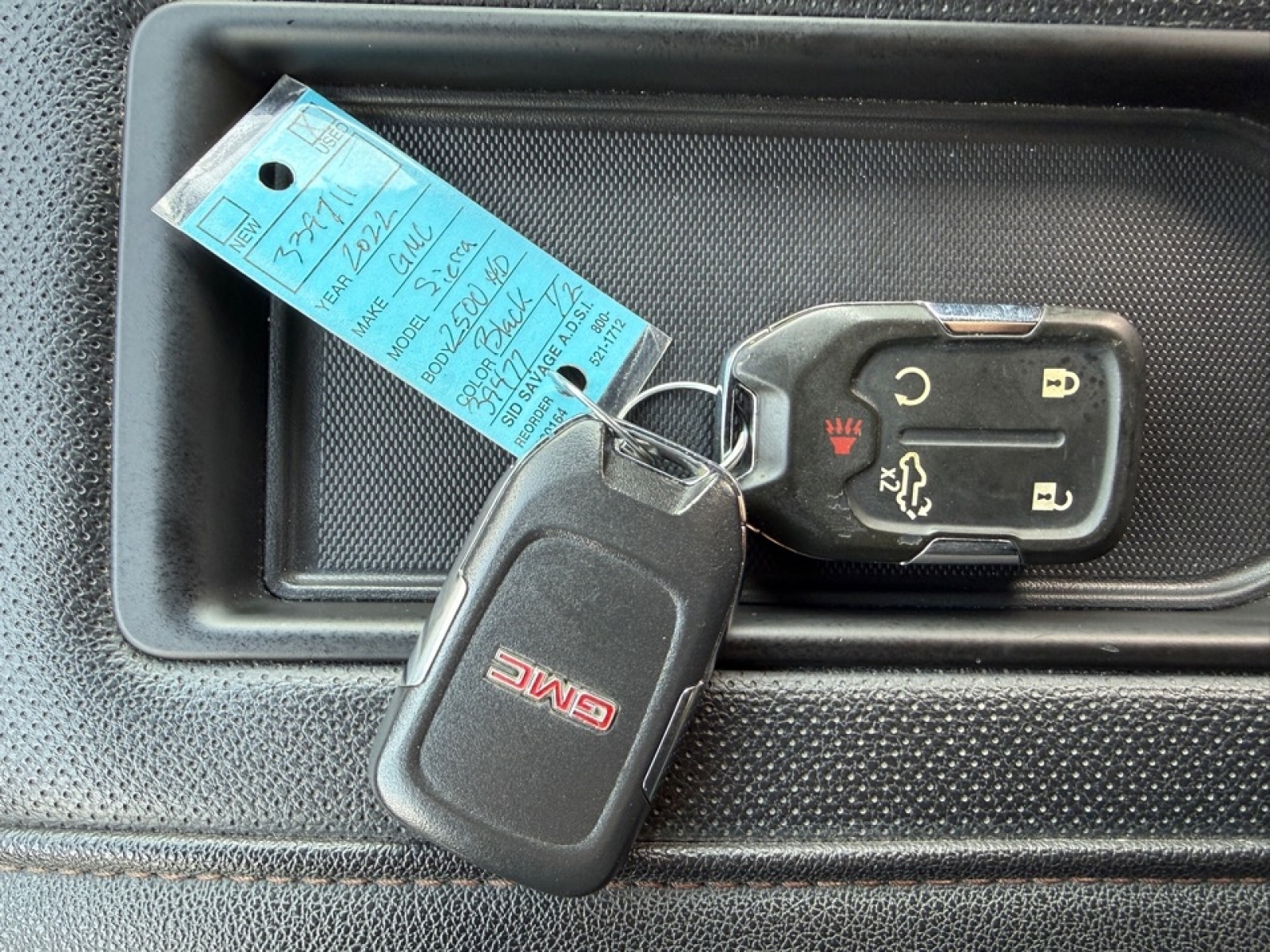 2022 GMC Sierra 2500HD AT4, 39477, Photo