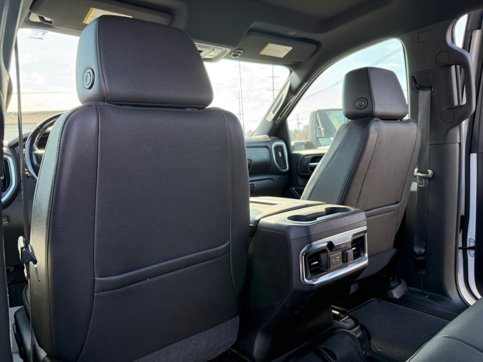 2022 GMC Sierra 2500HD AT4, 39539, Photo