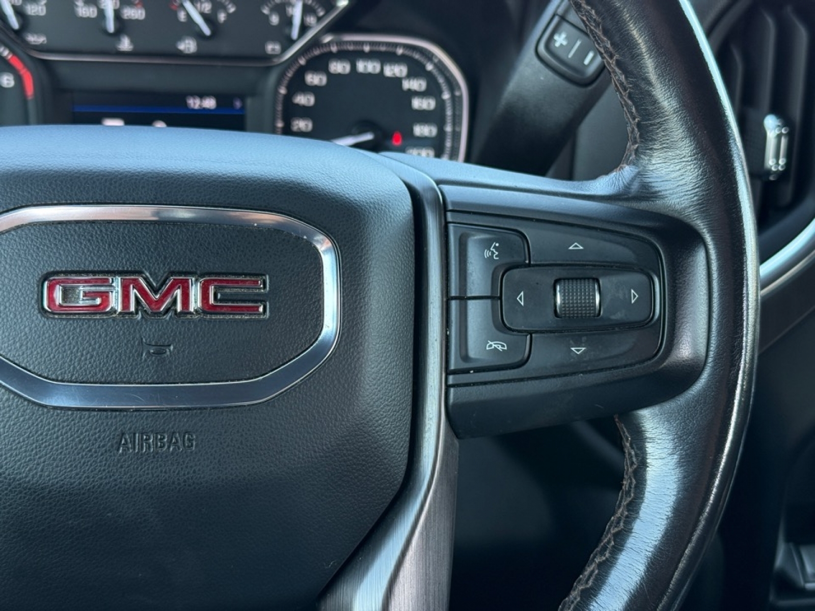 2022 GMC Sierra 2500HD AT4, 39539, Photo