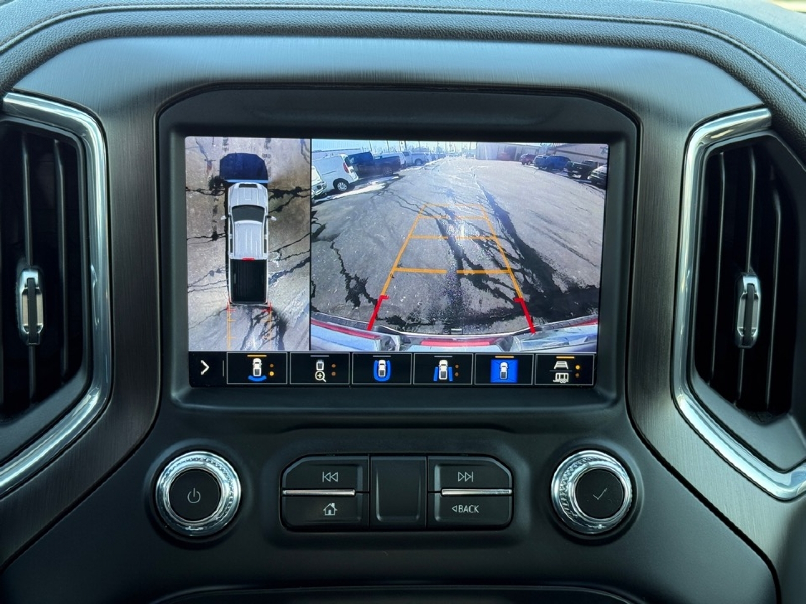 2022 GMC Sierra 2500HD AT4, 39539, Photo