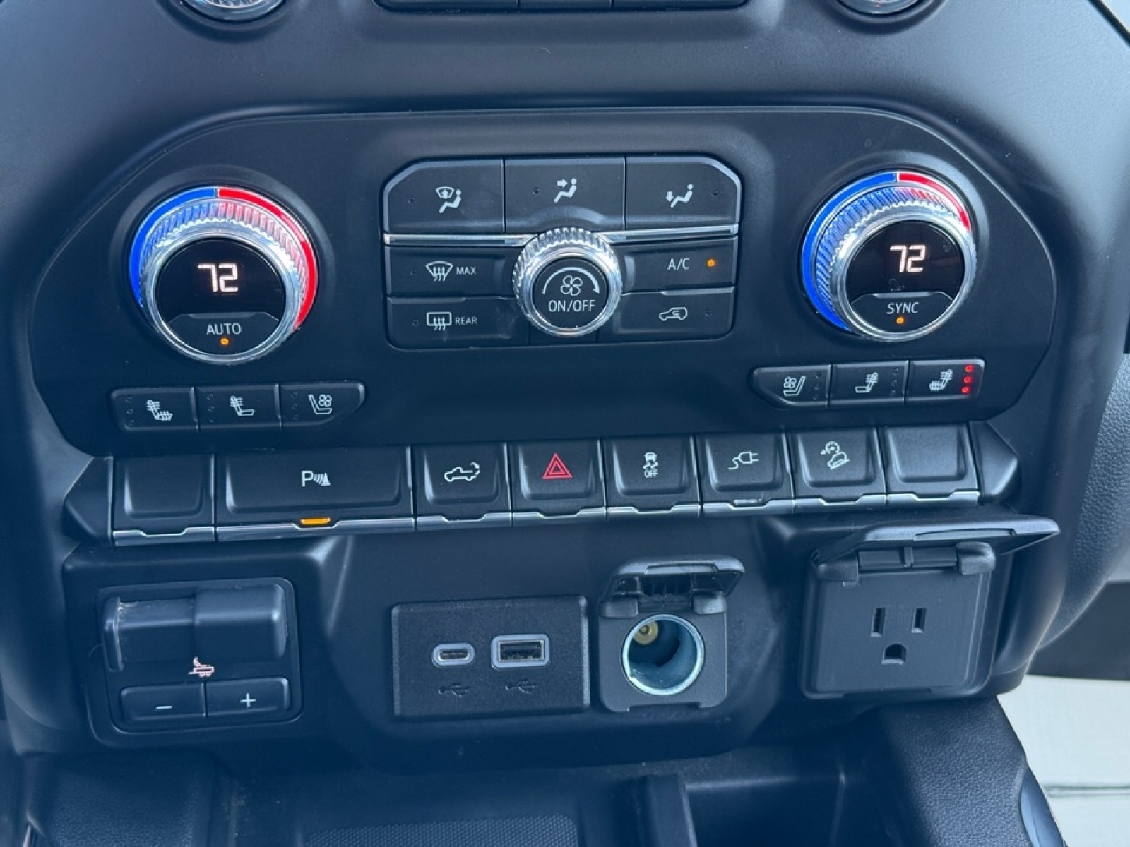 2022 GMC Sierra 2500HD AT4, 39539, Photo