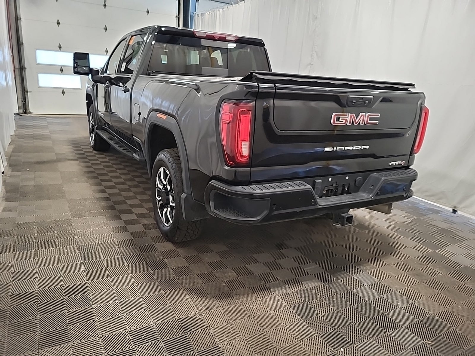 2022 GMC Sierra 2500HD AT4, 39914, Photo