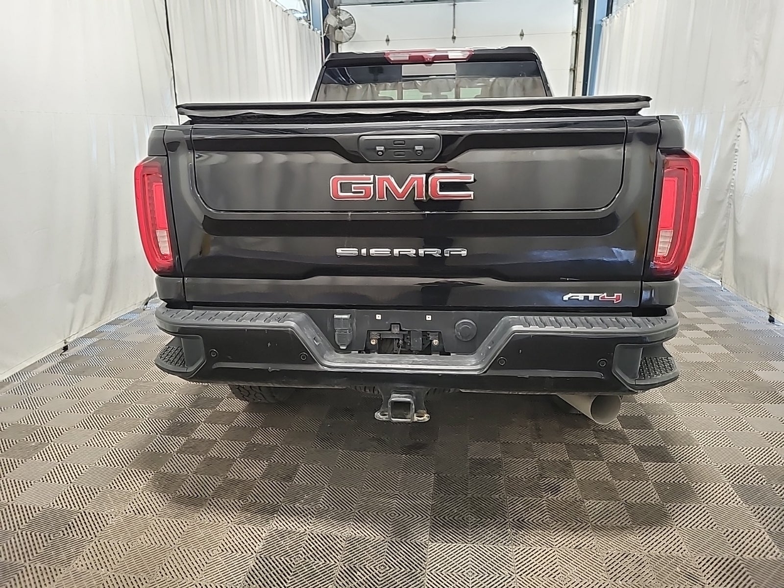 2022 GMC Sierra 2500HD AT4, 39914, Photo