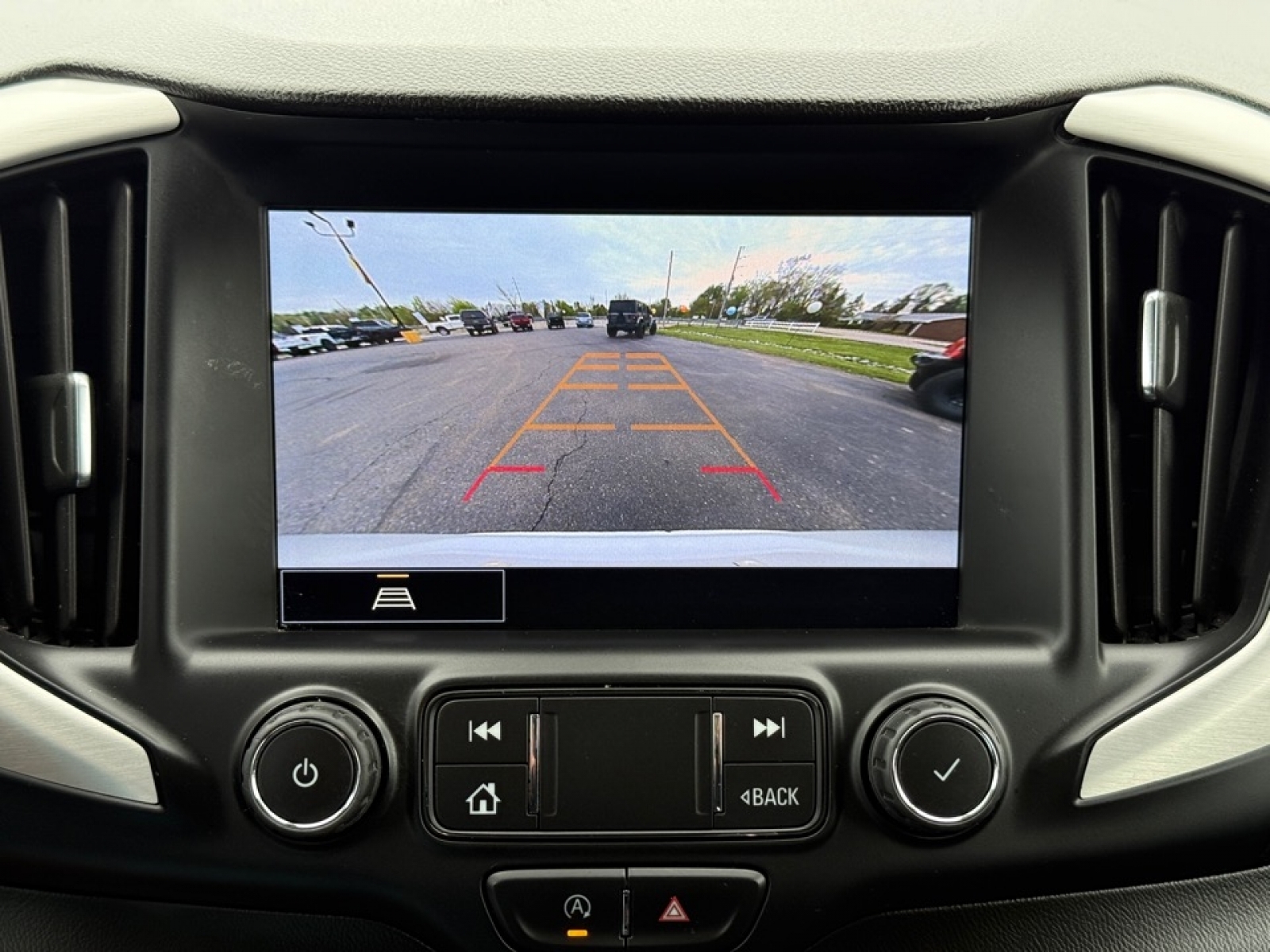 2022 GMC Terrain FWD SLT, 39803, Photo