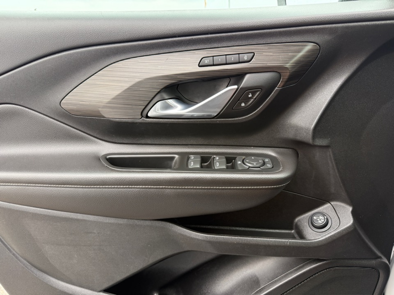 2022 GMC Terrain FWD SLT, 39803, Photo