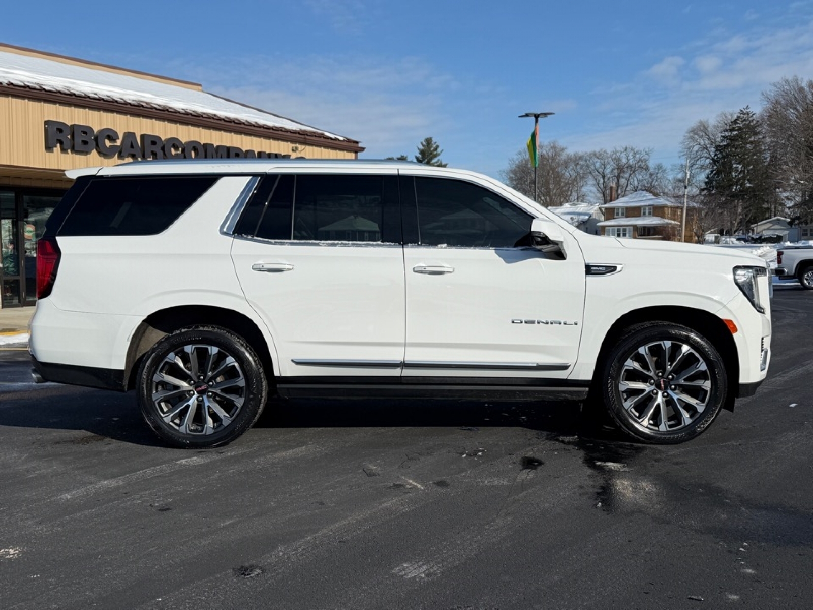 2022 GMC Yukon 4WD Denali, 39210, Photo