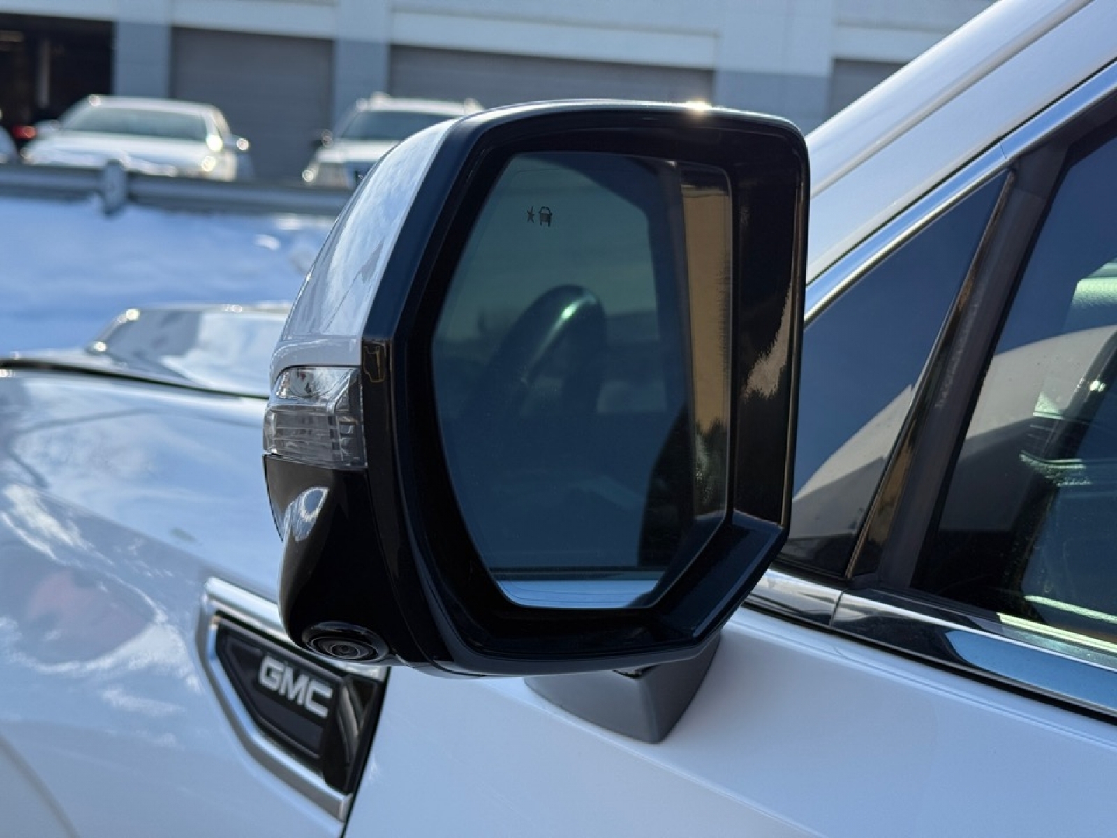 2022 GMC Yukon 4WD Denali, 39210, Photo