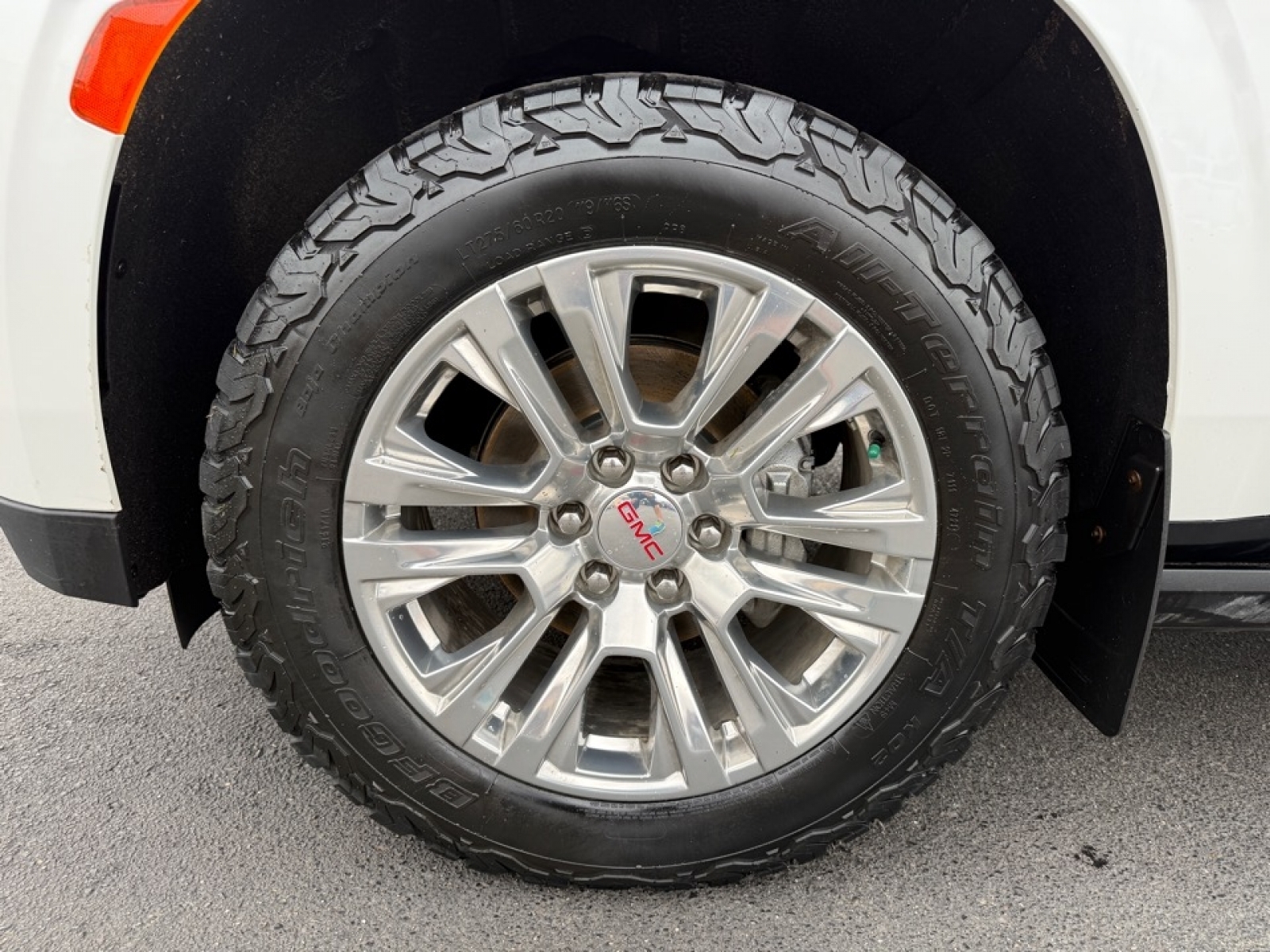 2022 GMC Yukon Denali, 39720, Photo