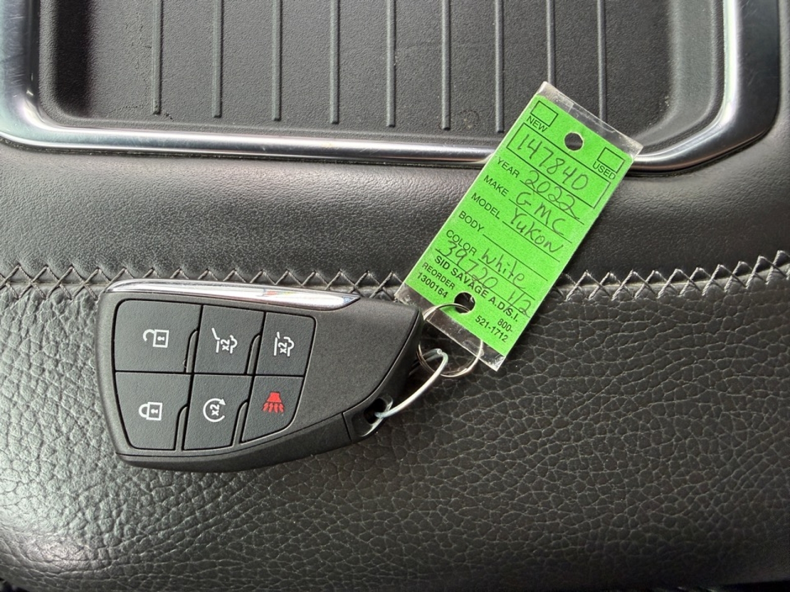 2022 GMC Yukon Denali, 39720, Photo