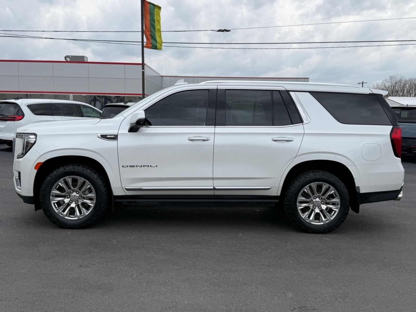 2022 GMC Yukon Denali, 39720, Photo