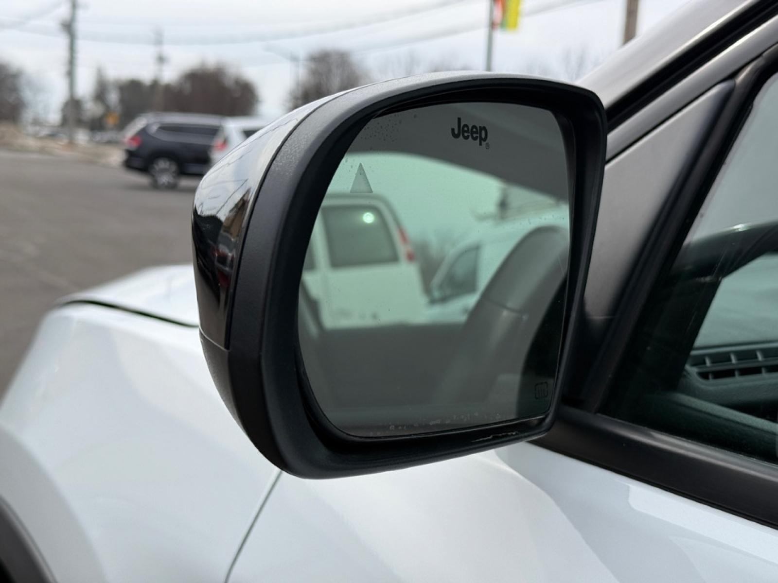 2022 Jeep Compass Altitude 4x4, 39404, Photo