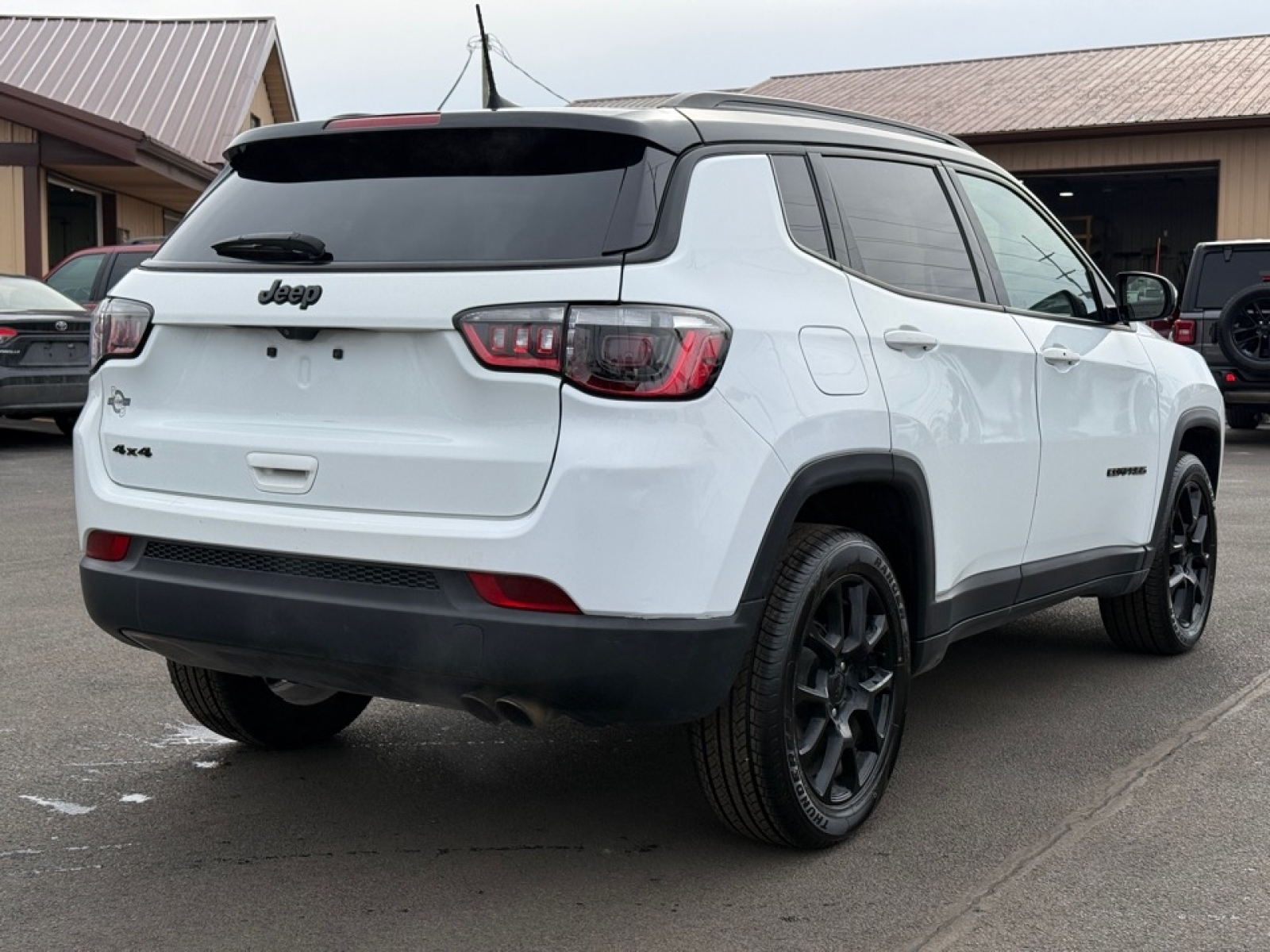 2022 Jeep Compass Altitude 4x4, 39404, Photo