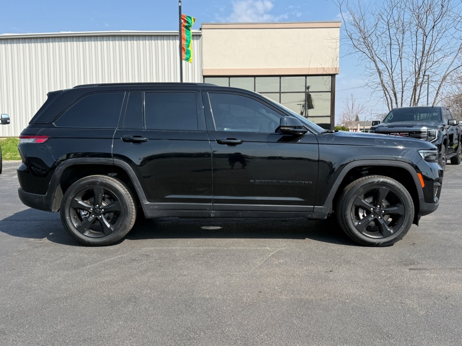 2022 Jeep Grand Cherokee Altitude 4x4, 39608, Photo