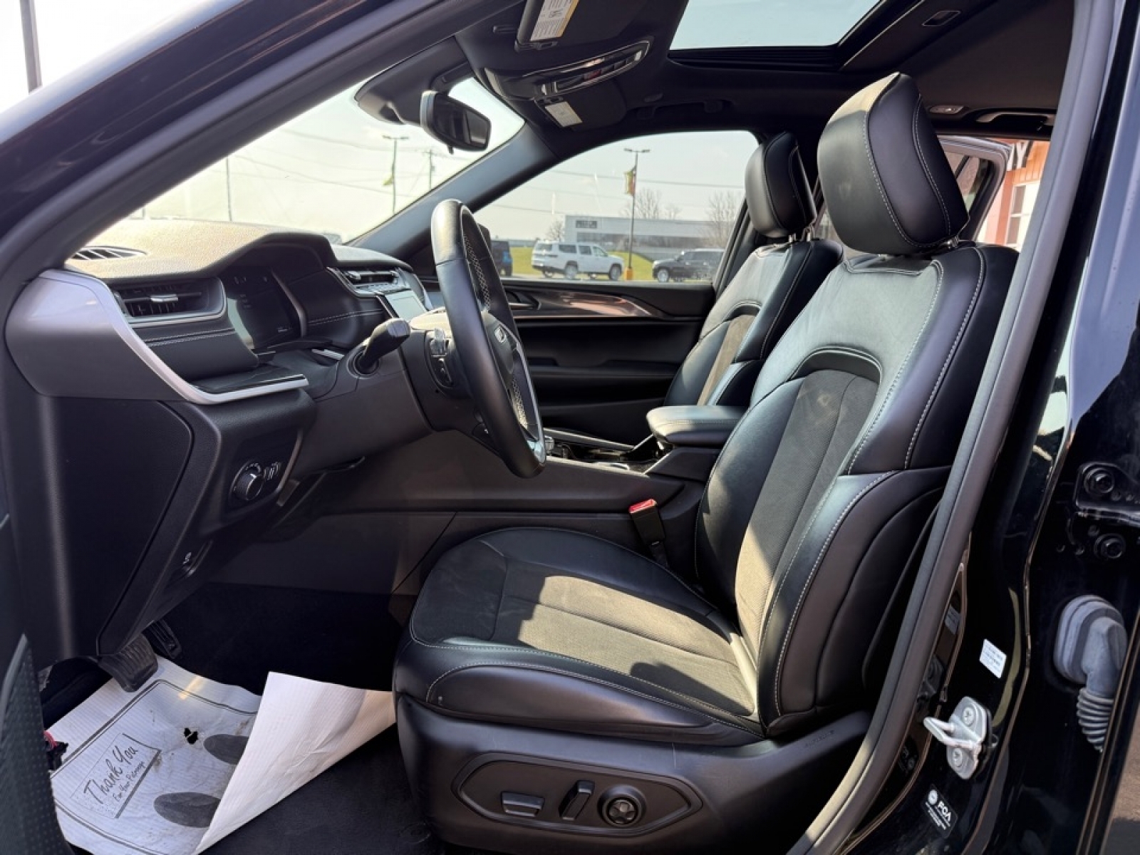 2022 Jeep Grand Cherokee Altitude 4x4, 39608, Photo