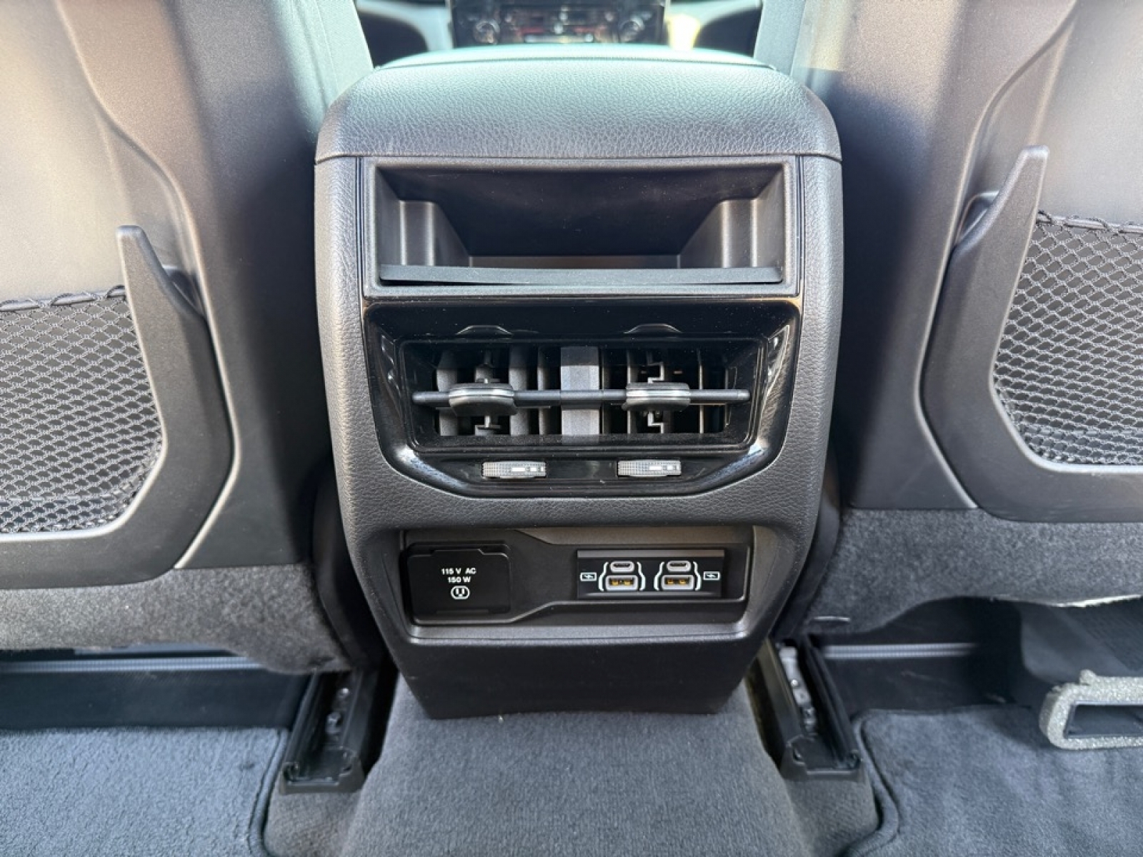 2022 Jeep Grand Cherokee Altitude 4x4, 39608, Photo