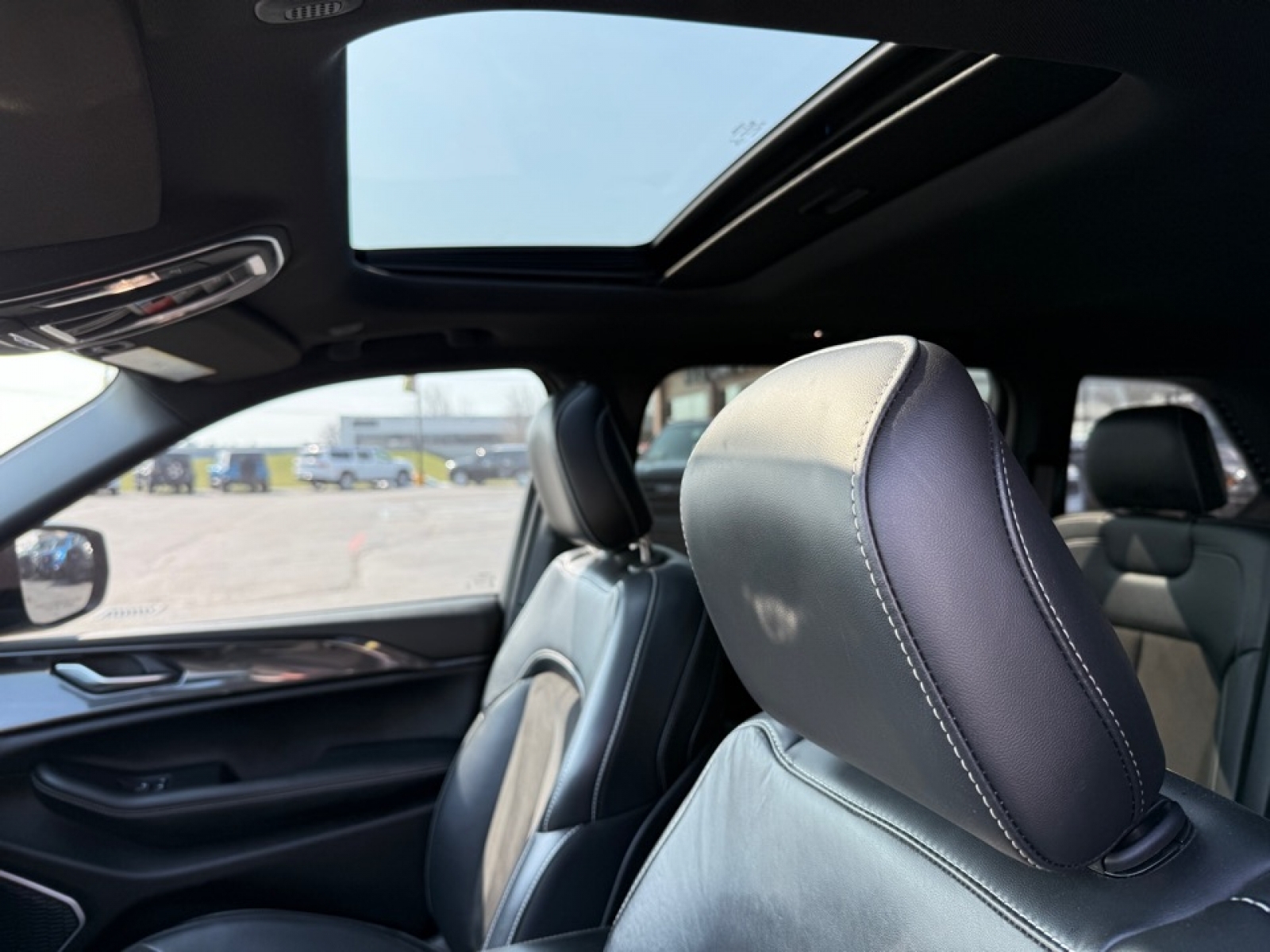 2022 Jeep Grand Cherokee Altitude 4x4, 39608, Photo