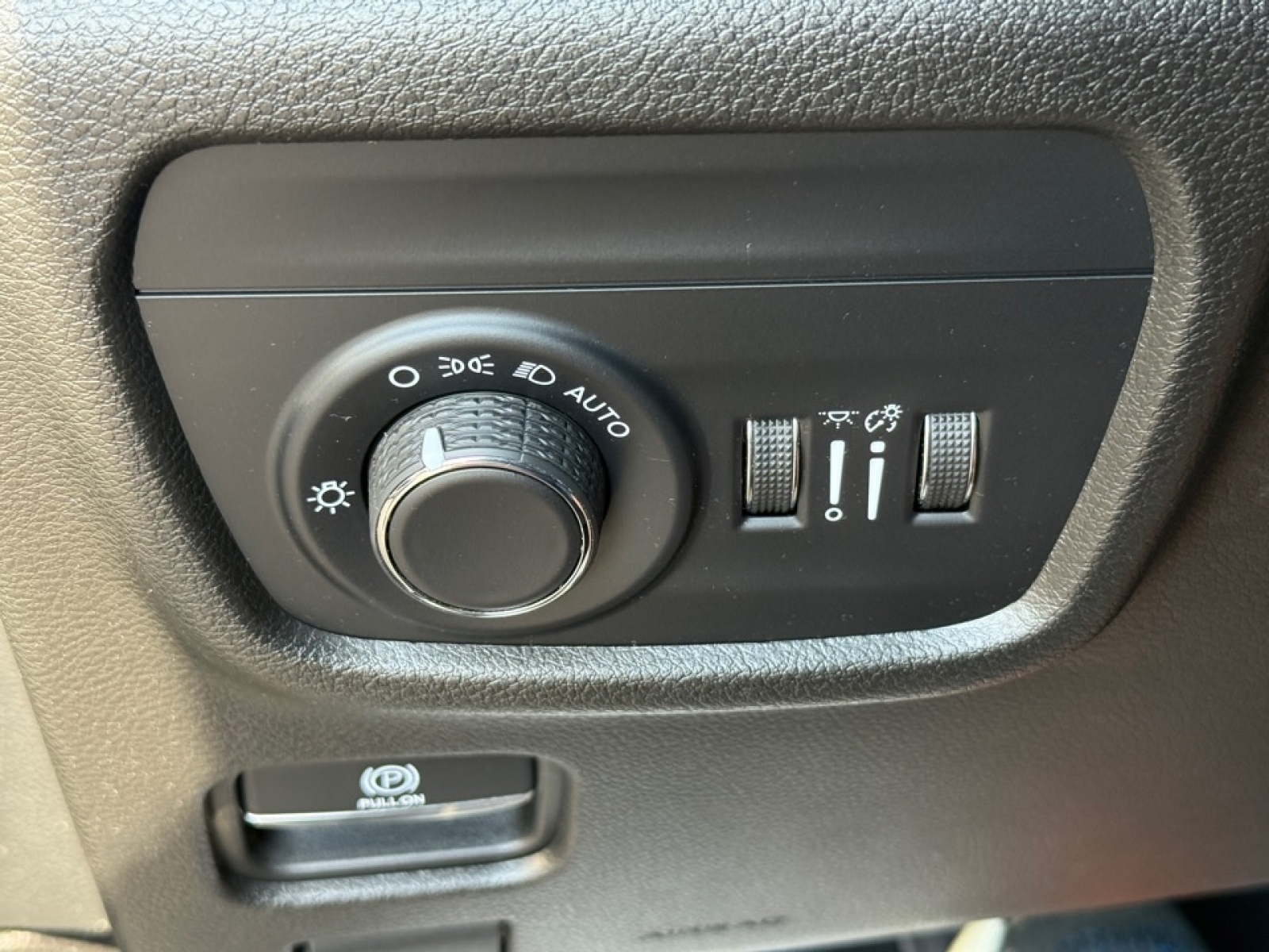 2022 Jeep Grand Cherokee Altitude 4x4, 39608, Photo