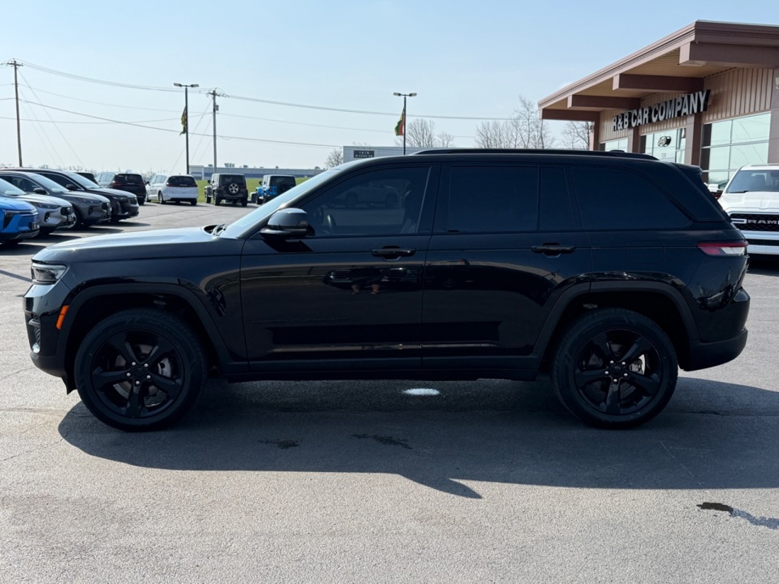 2022 Jeep Grand Cherokee Altitude 4x4, 39608, Photo