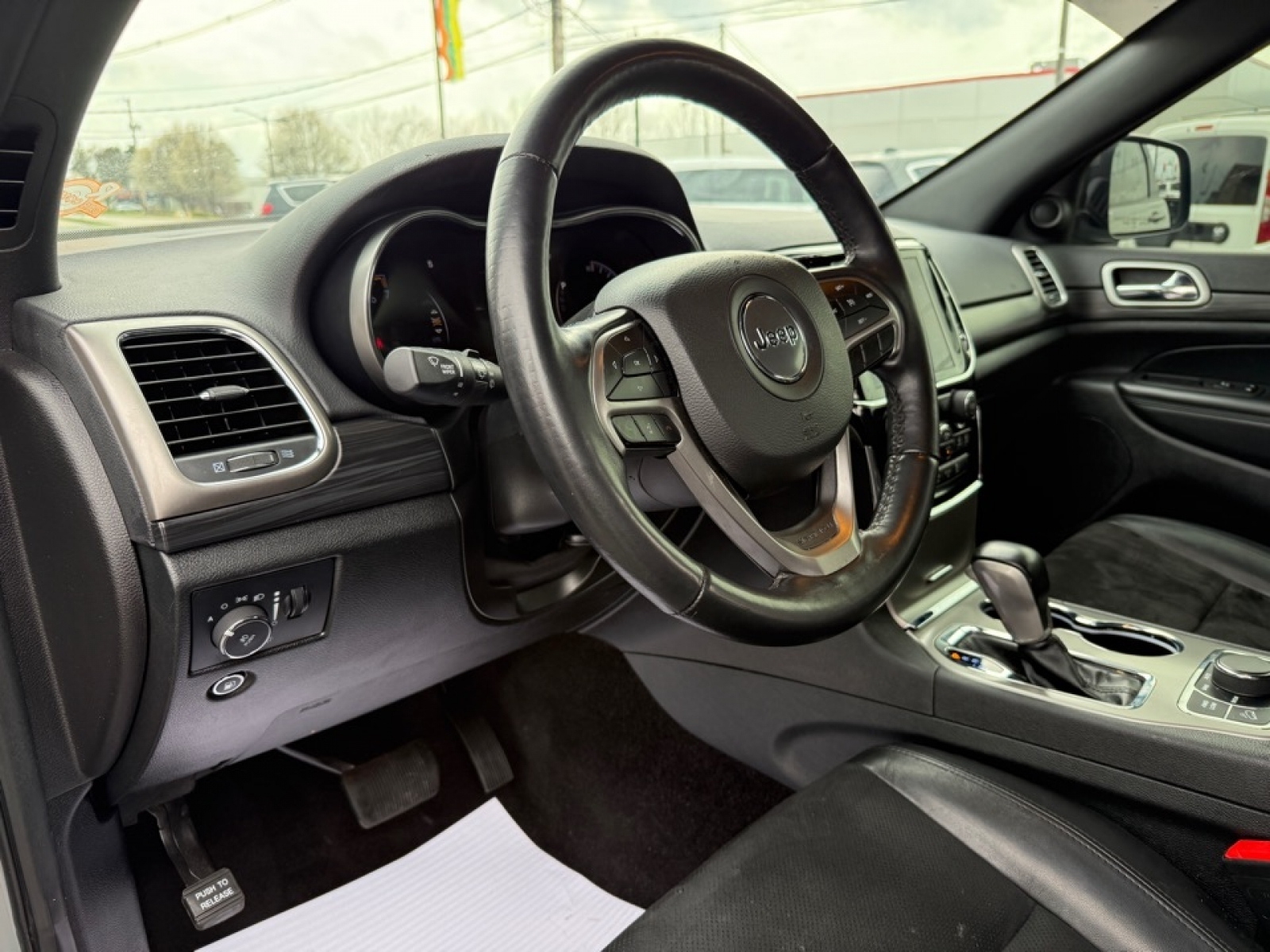 2022 Jeep Grand Cherokee WK Laredo X 4x4, 39681, Photo