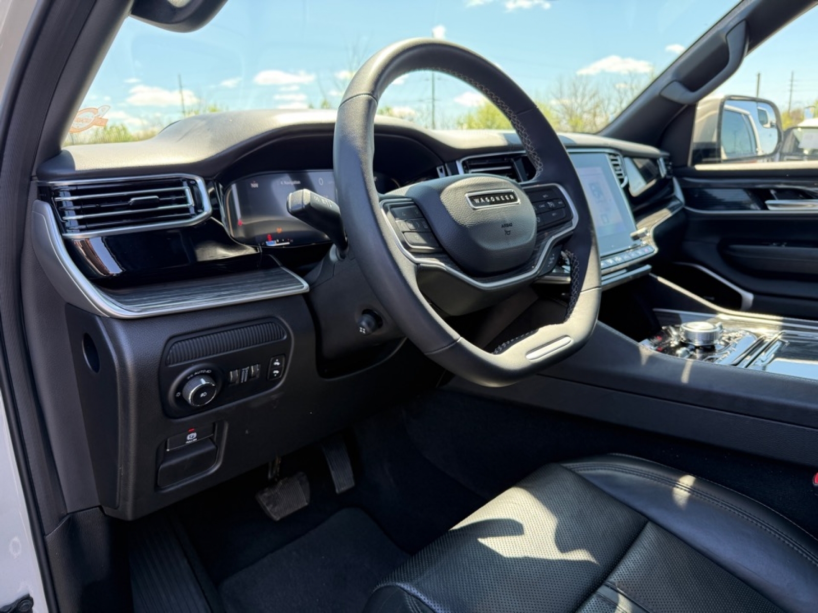 2022 Jeep Wagoneer Series III, 39809, Photo