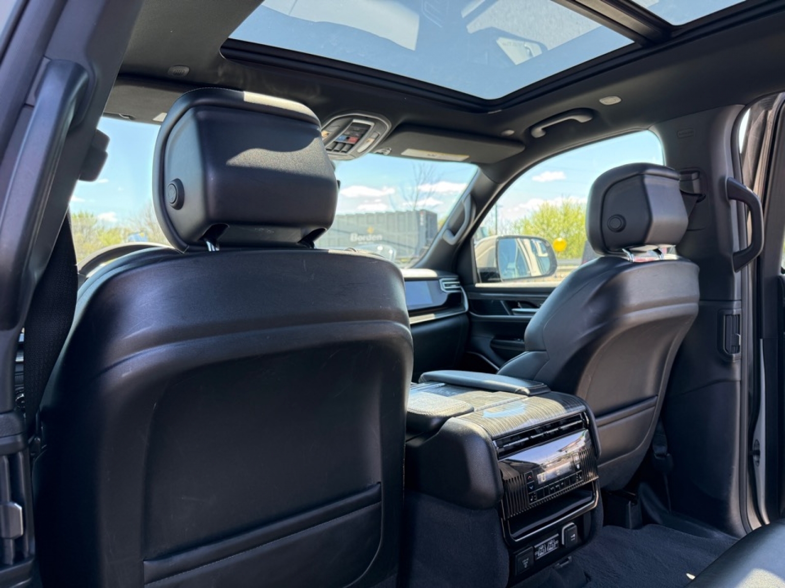 2022 Jeep Wagoneer Series III, 39809, Photo