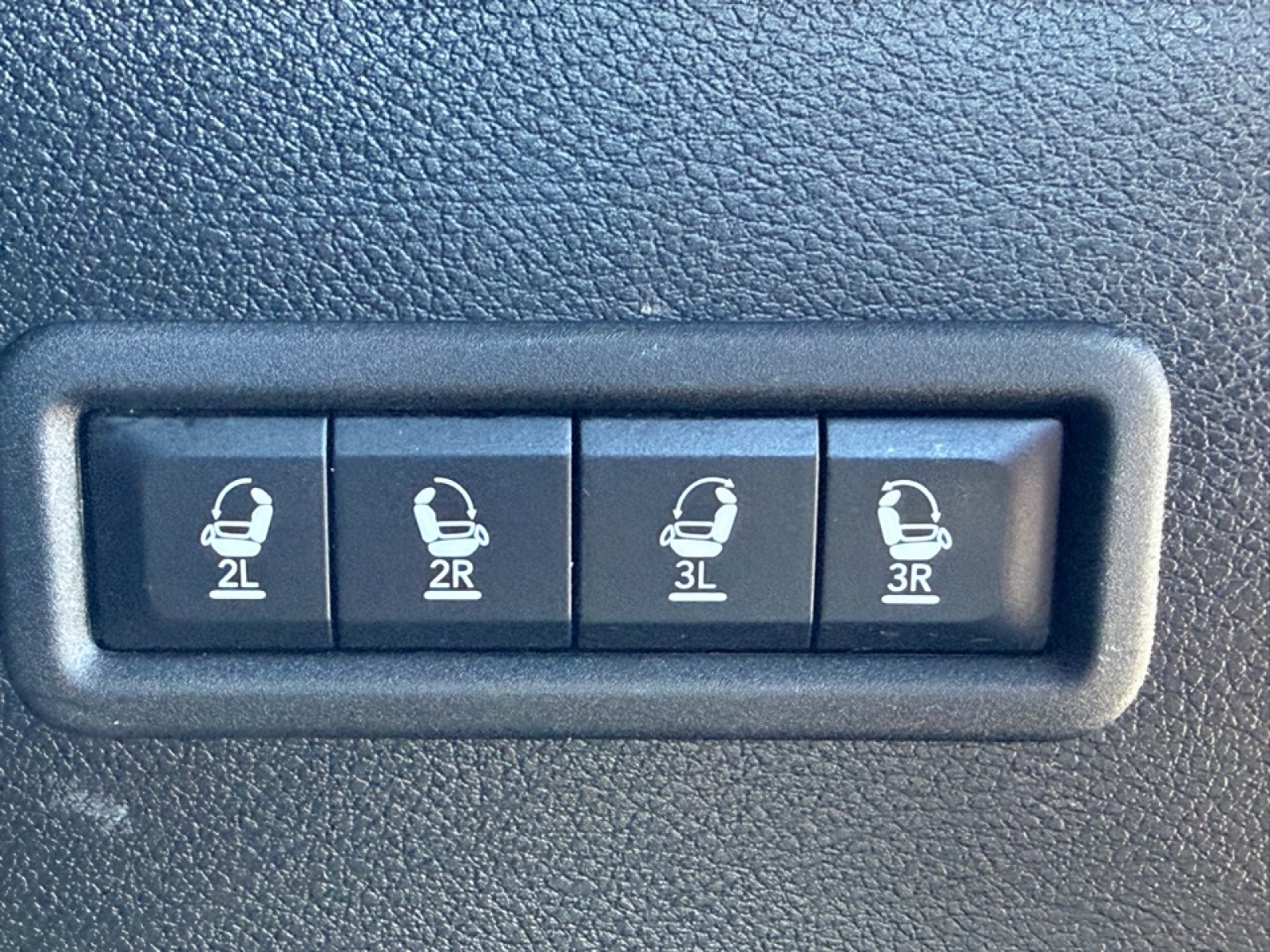 2022 Jeep Wagoneer Series III, 39809, Photo