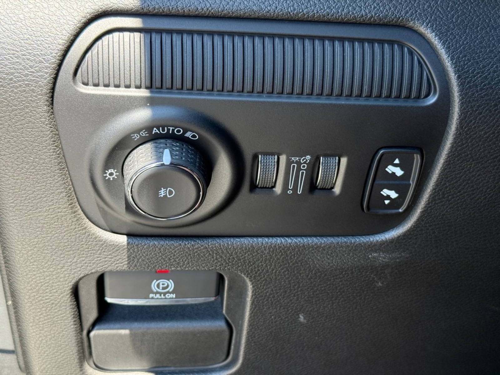 2022 Jeep Wagoneer Series III, 39809, Photo